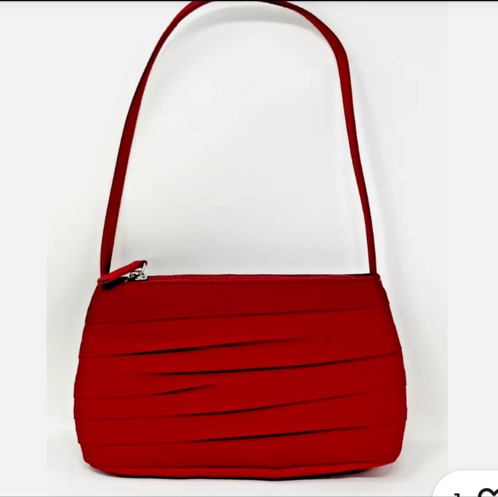 Ruched Red EveningClutch/Handbag 7.5" x 5" x 2" with7" Strap Drop - Prom/Club
